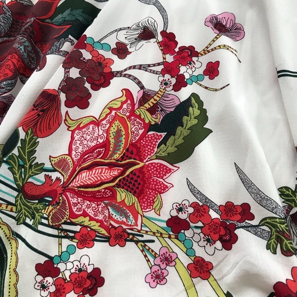 Boohoo beautiful floral dress. Perfect for most any occasion. EUC - Picture 3 of 13